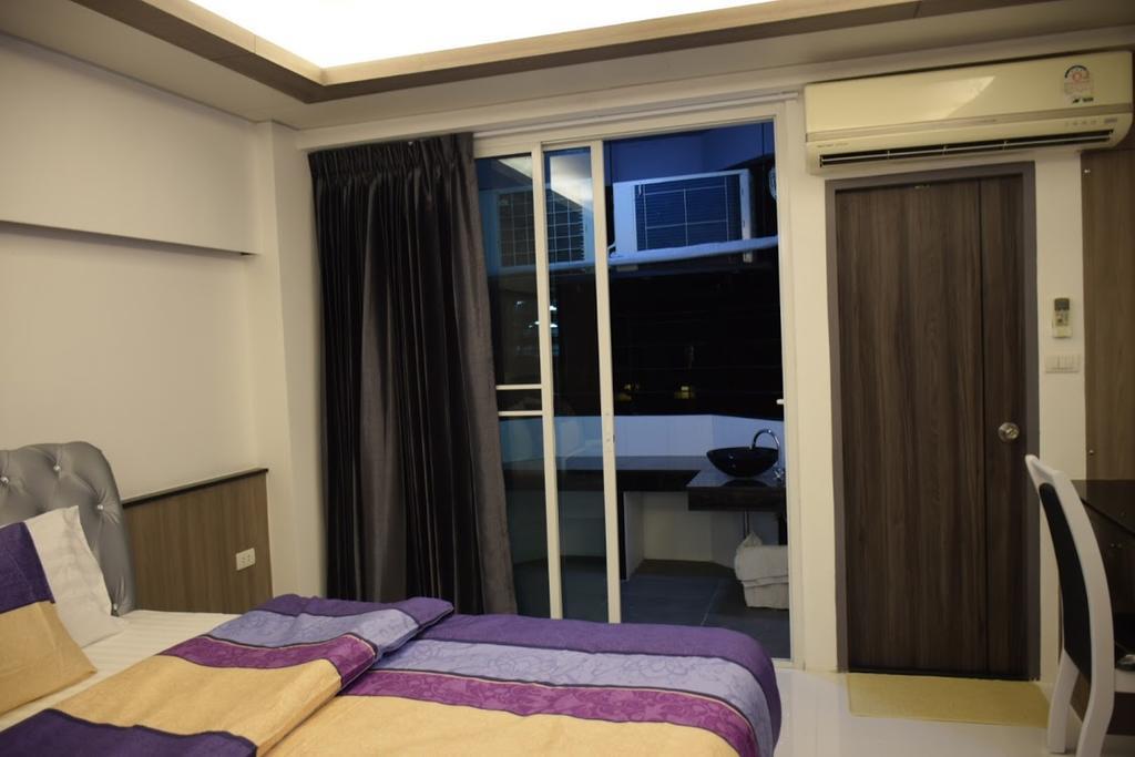 Family Suite Room Pratunam Bangkok Exterior photo