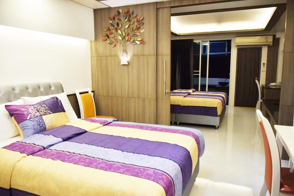 Family Suite Room Pratunam Bangkok Exterior photo